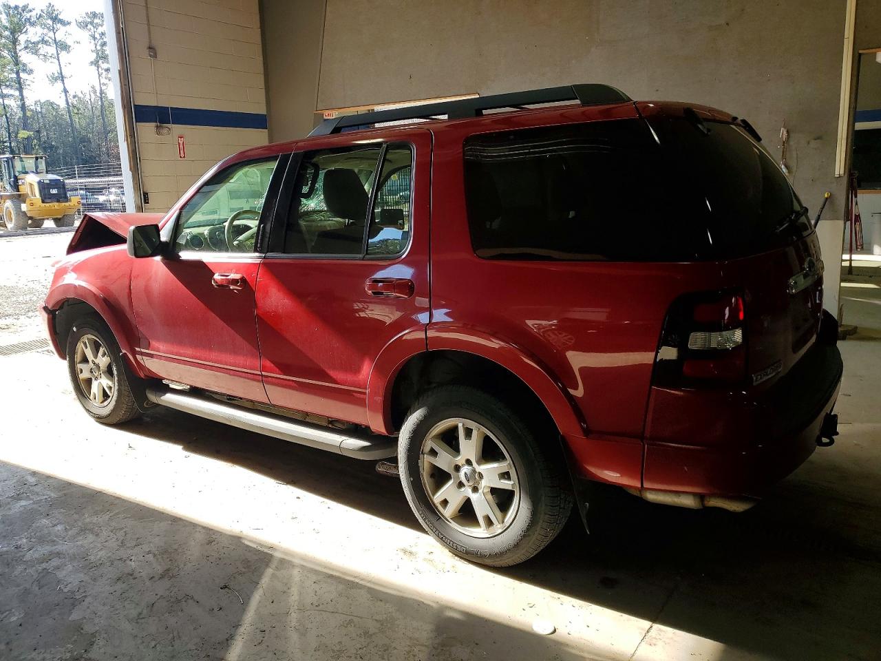 2010 FORD EXPLORER XLT photo 2