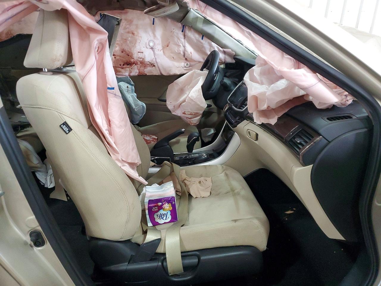 2016 HONDA ACCORD EX photo 19