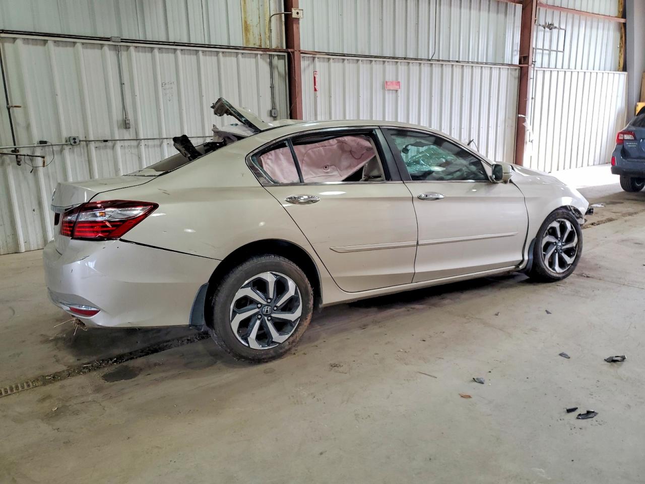 2016 HONDA ACCORD EX photo 7
