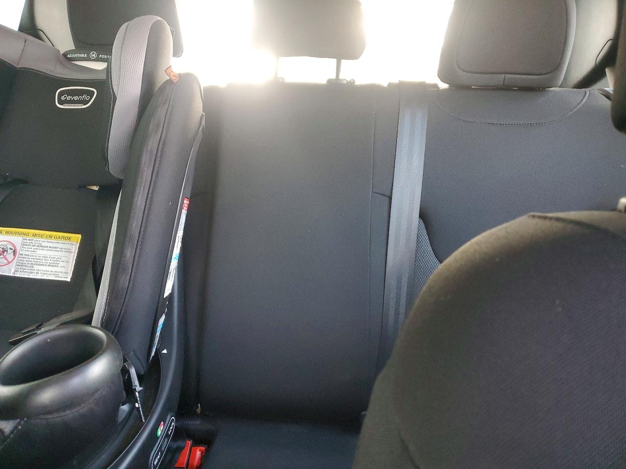 2019 JEEP RENEGADE SPORT photo 10