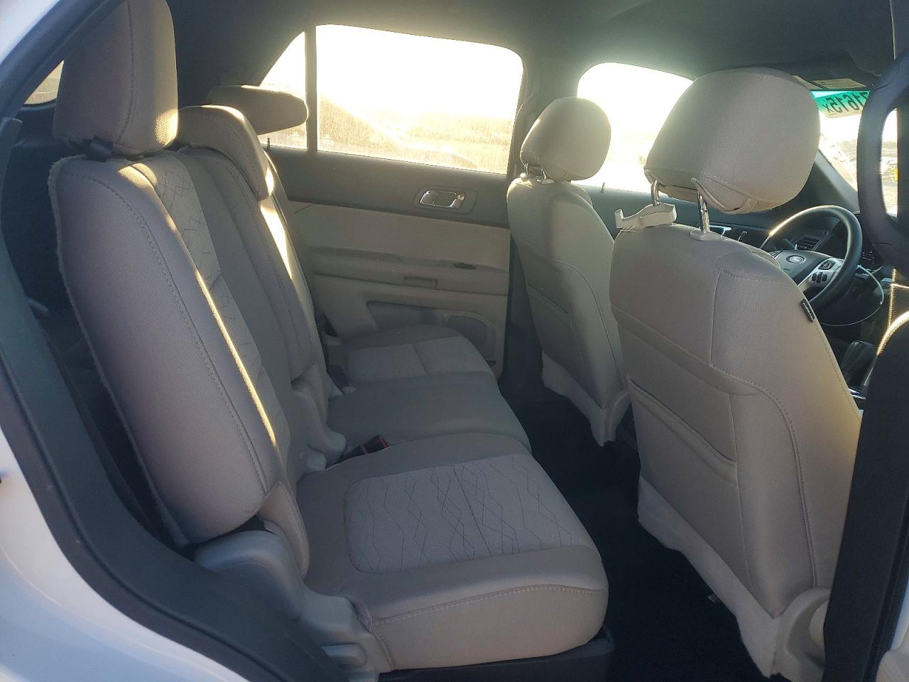 2015 FORD EXPLORER photo 11