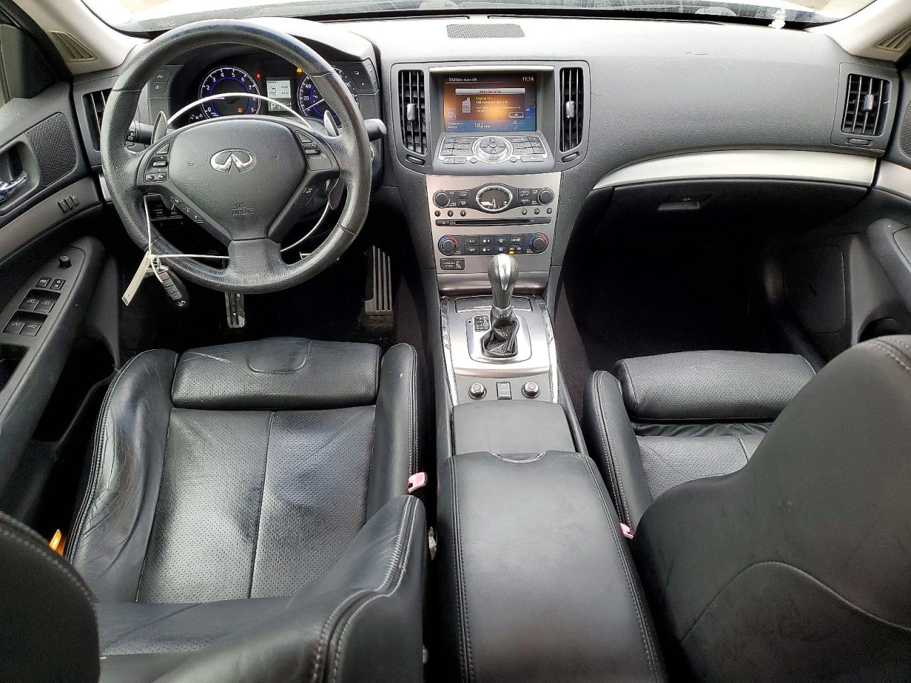 2010 INFINITI G37 photo 8