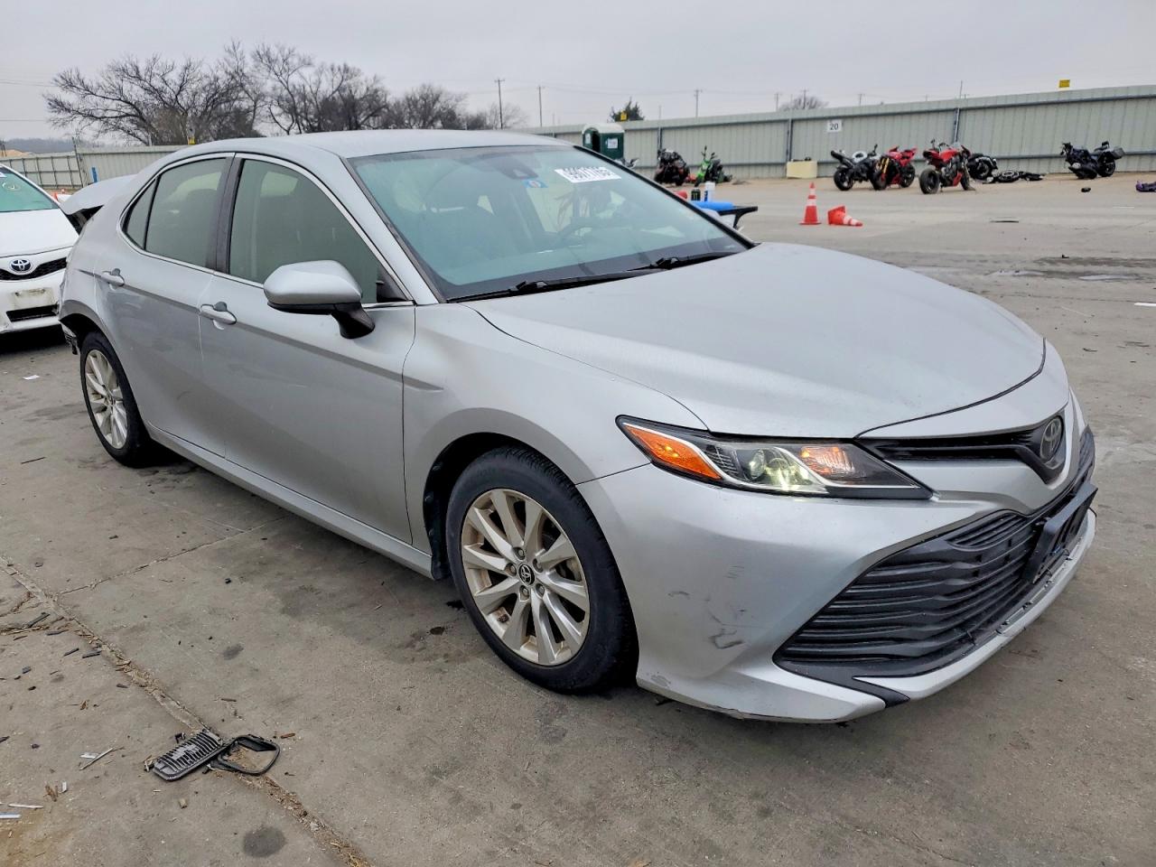 2018 TOYOTA CAMRY L photo 4