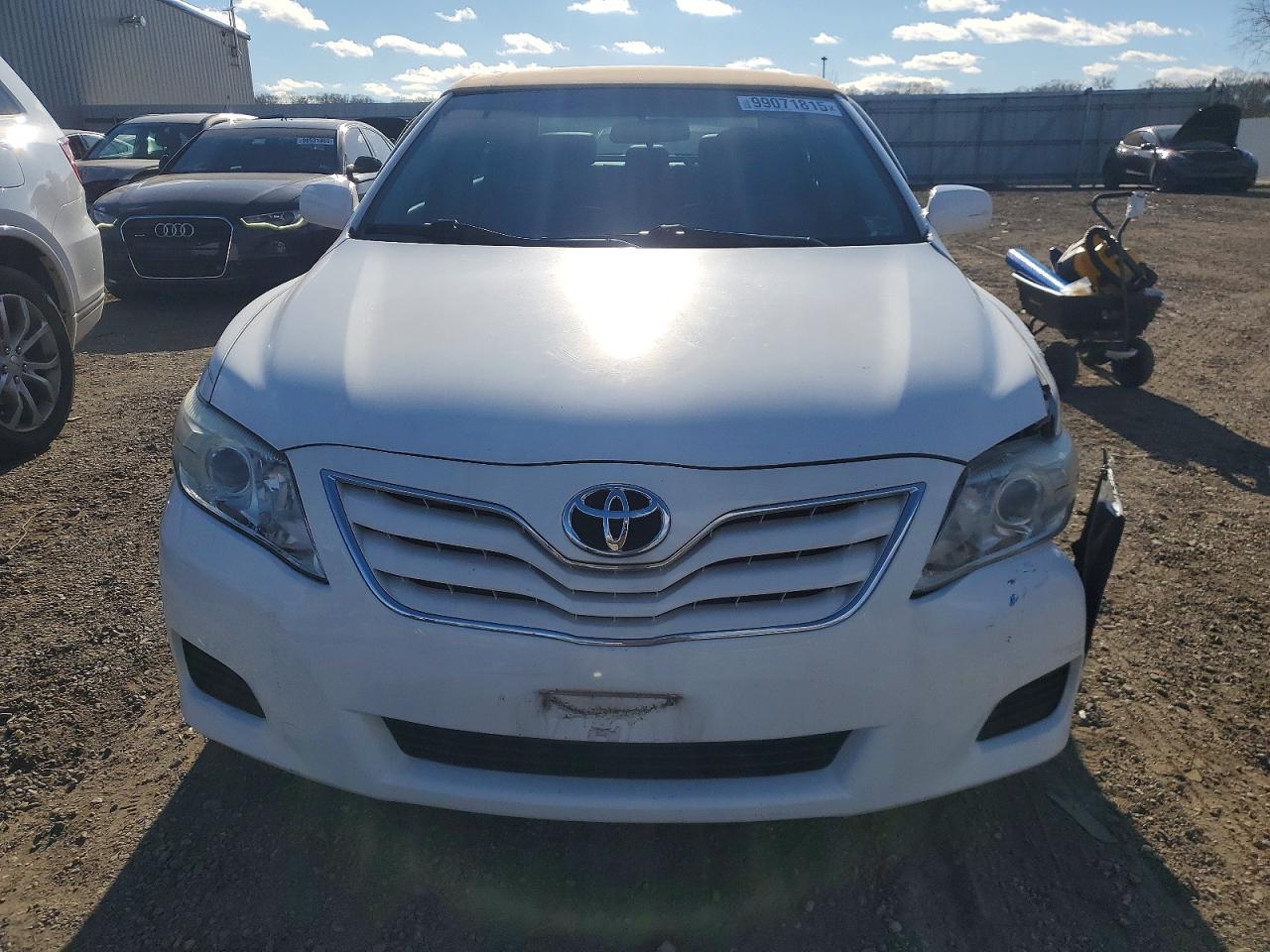 2010 TOYOTA CAMRY BASE photo 5