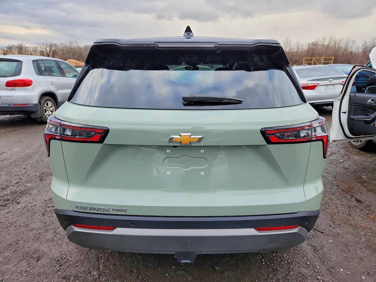 2026 CHEVROLET EQUINOX LT photo 6