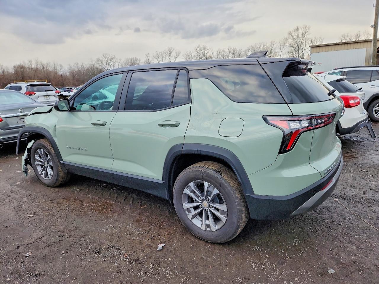 2026 CHEVROLET EQUINOX LT photo 2