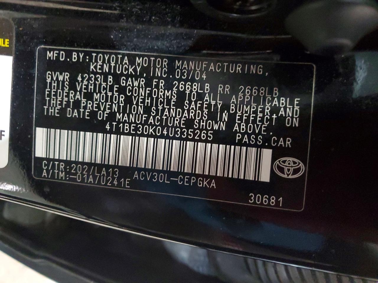 2004 TOYOTA CAMRY XLE photo 23