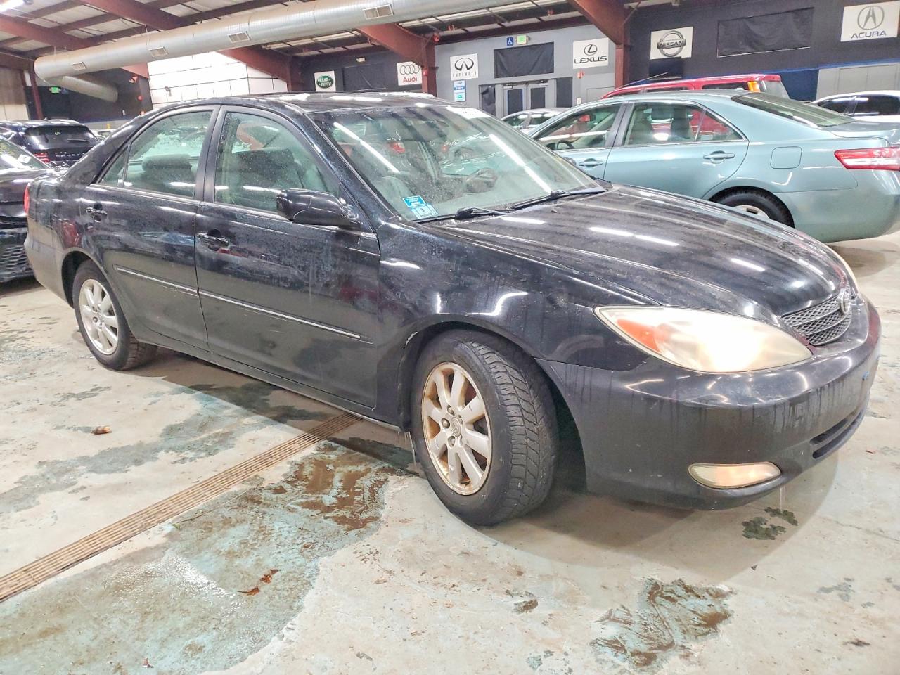 2004 TOYOTA CAMRY XLE photo 7