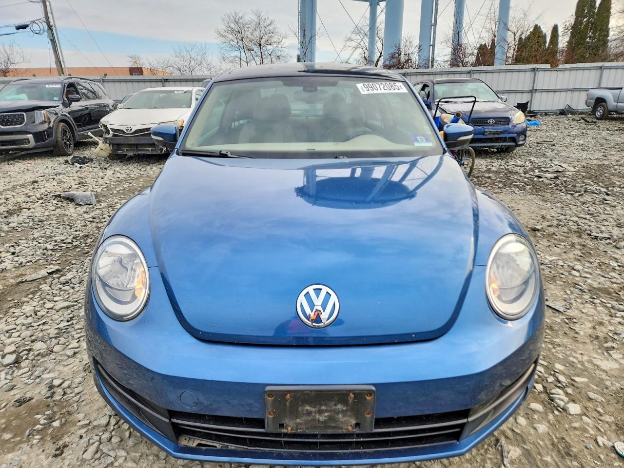 2016 VOLKSWAGEN BEETLE SE photo 5