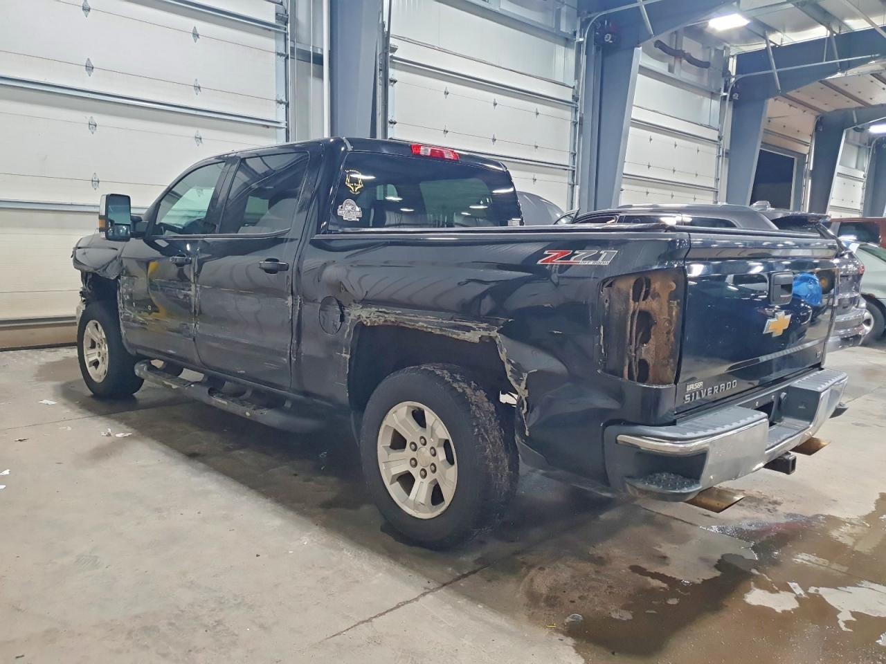 2015 CHEVROLET SILVERADO K1500 LT photo 2