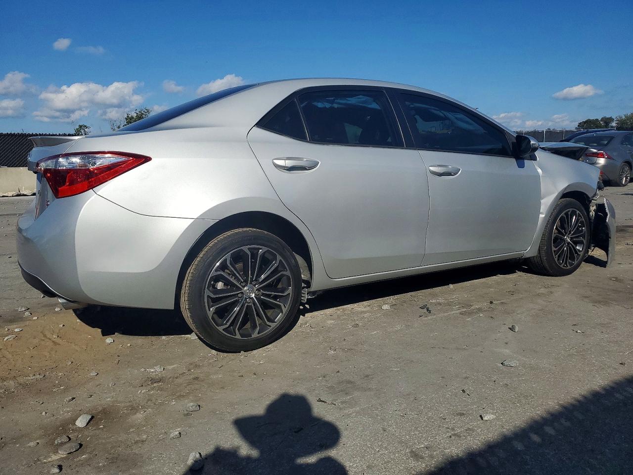 2016 TOYOTA COROLLA L photo 5