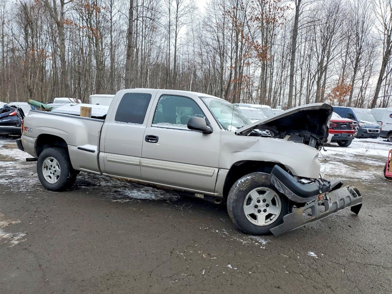 2004 CHEVROLET SILVERADO K1500 photo 4