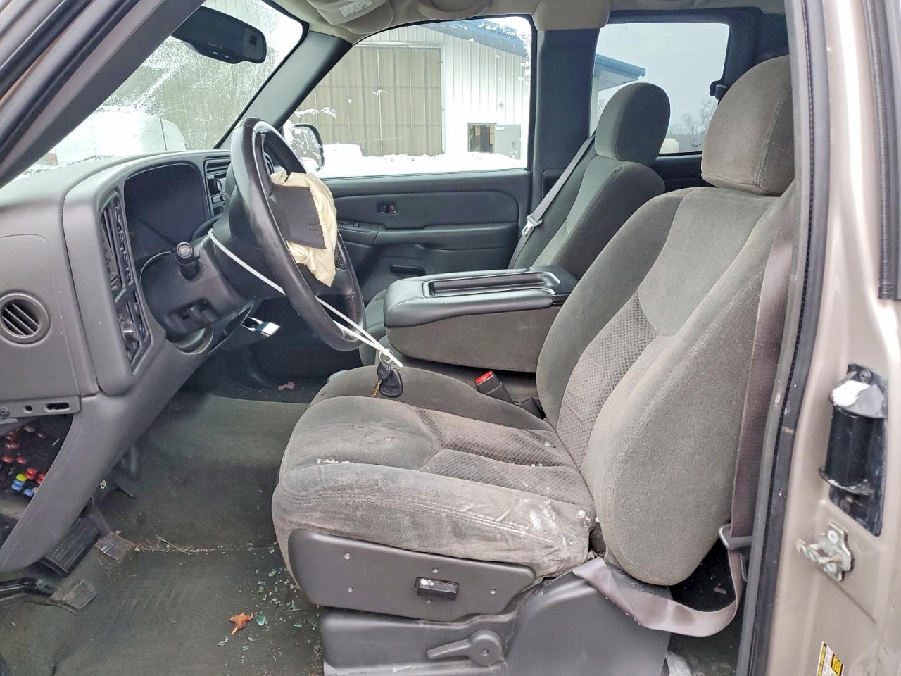 2004 CHEVROLET SILVERADO K1500 photo 7