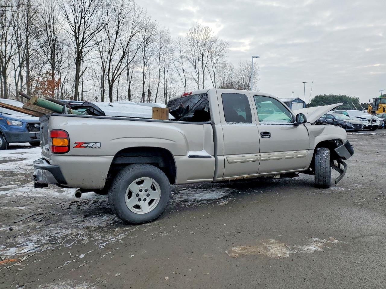 2004 CHEVROLET SILVERADO K1500 photo 3