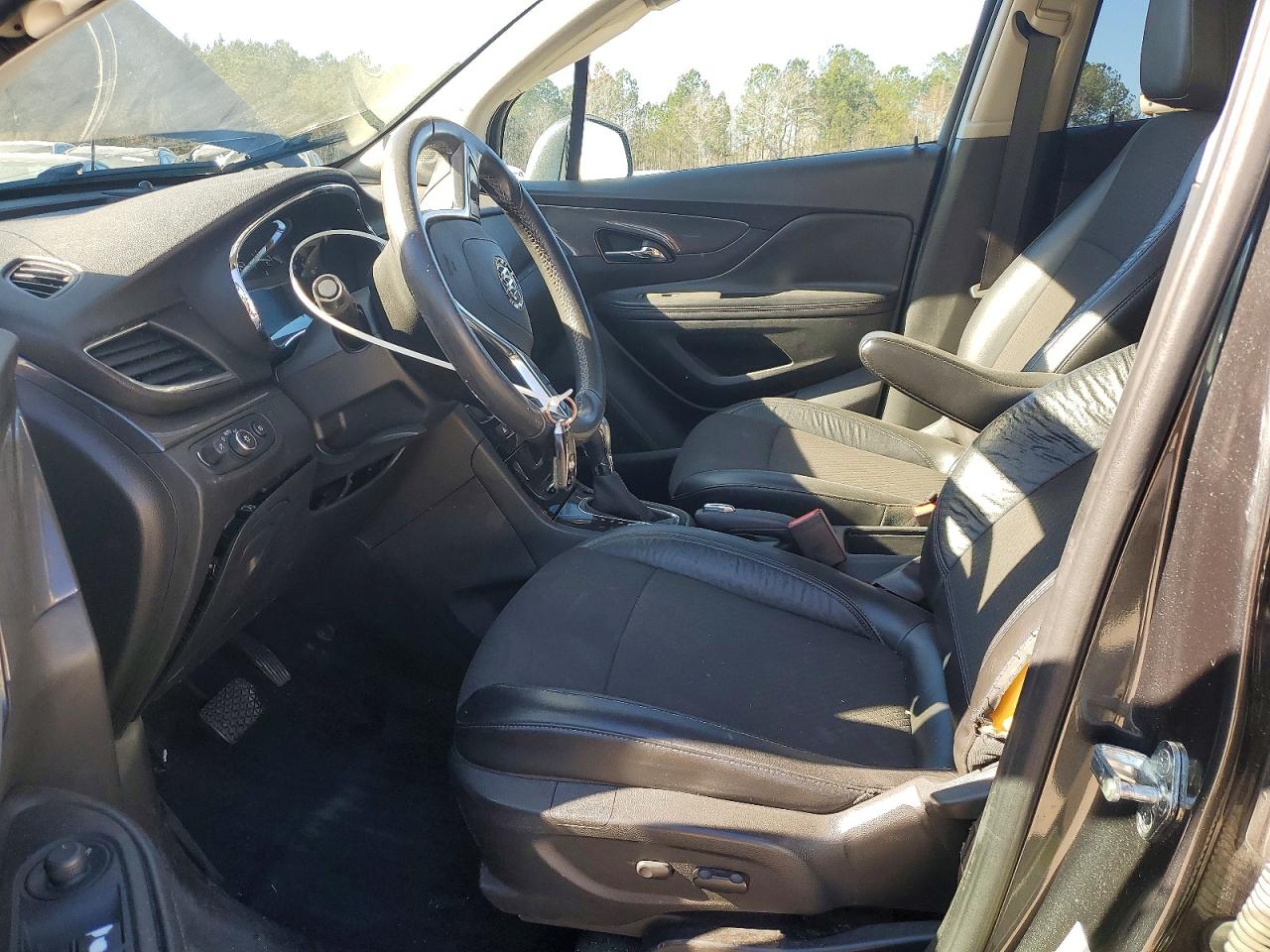 2017 BUICK ENCORE PREFERRED II photo 7