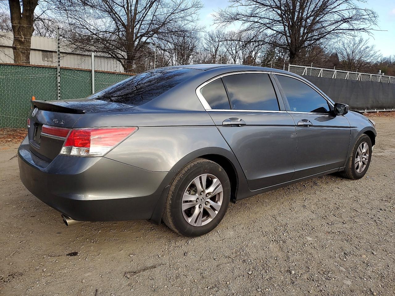 2012 HONDA ACCORD LXP photo 3