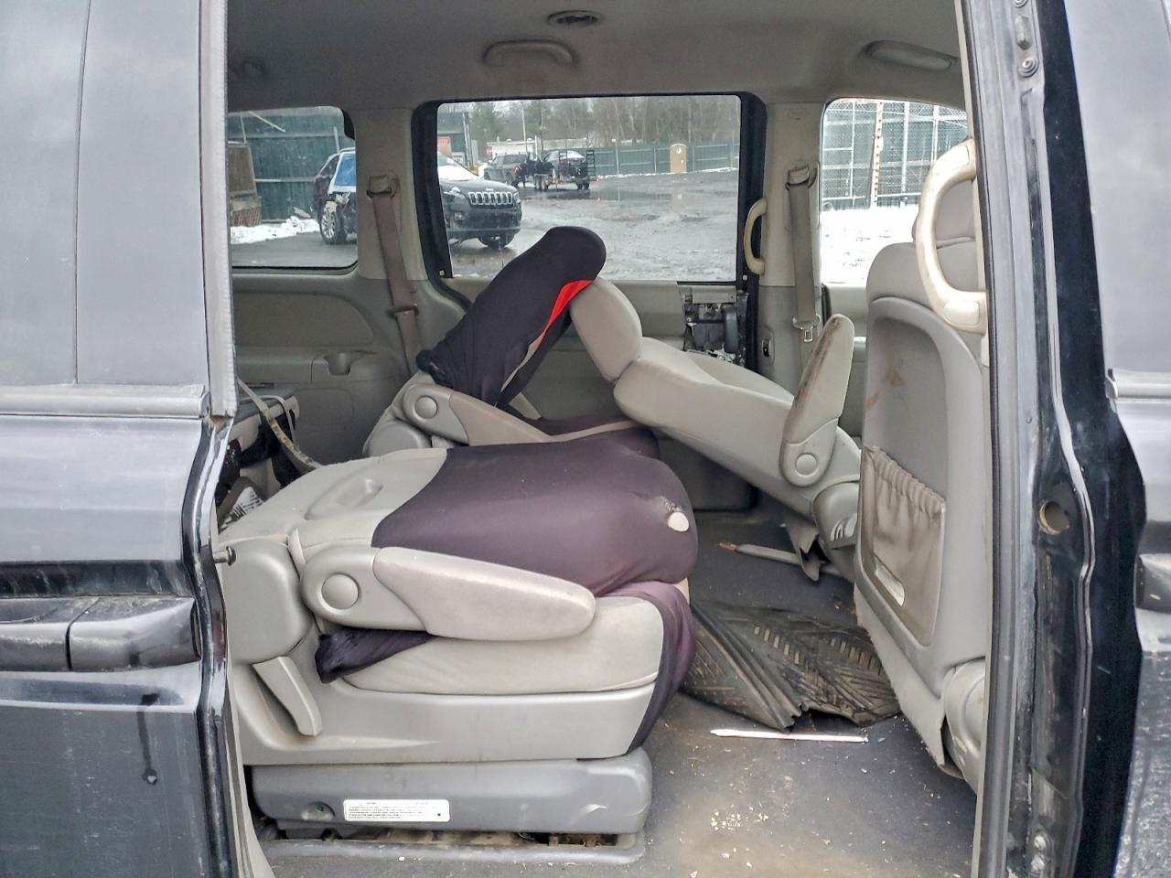 2009 KIA SEDONA EX photo 11