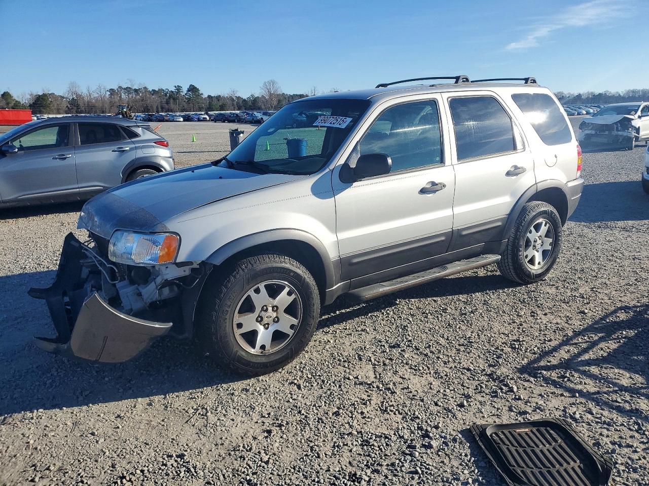2004 FORD ESCAPE