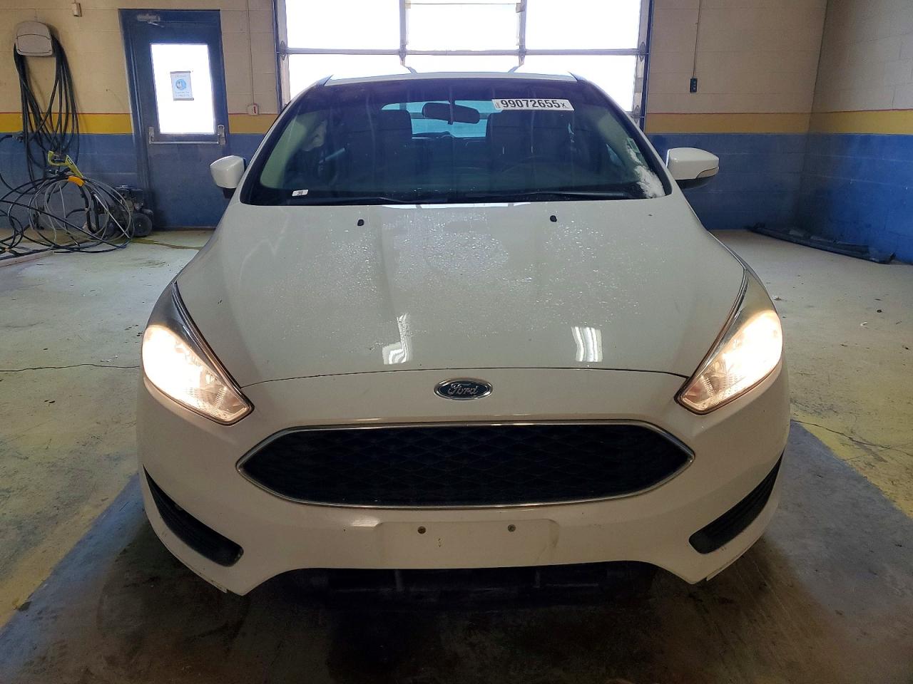 2018 FORD FOCUS SE photo 5