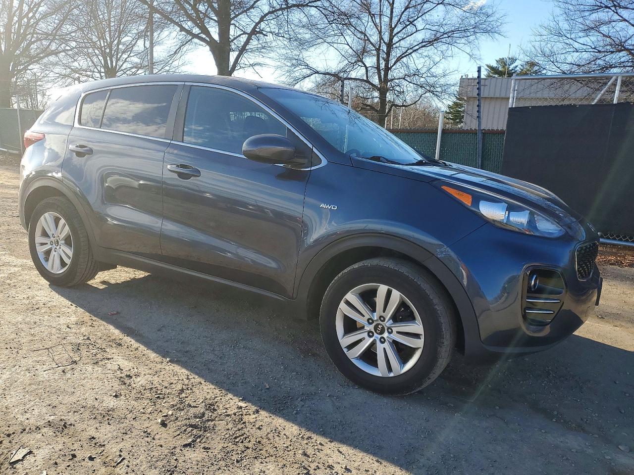 2017 KIA SPORTAGE LX photo 4