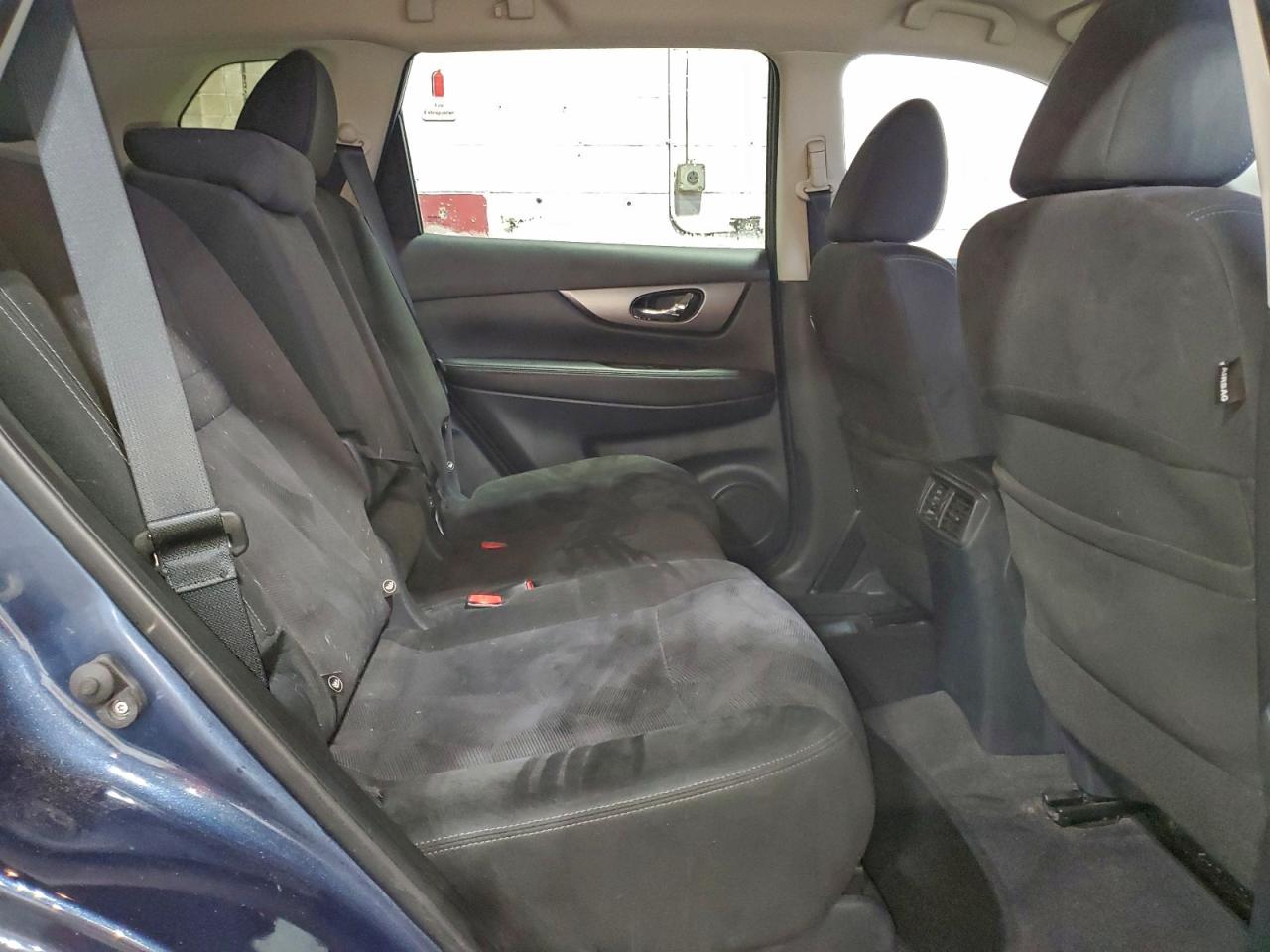 2016 NISSAN ROGUE S photo 11