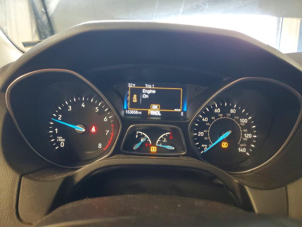 2017 FORD FOCUS SE photo 9