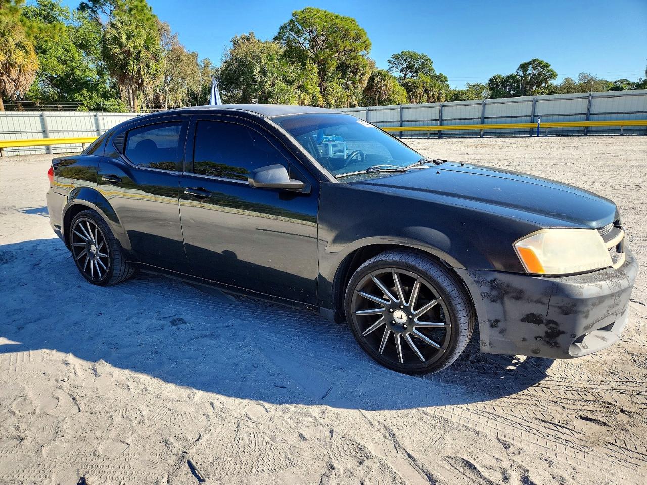 2011 DODGE AVENGER MAINSTREET photo 4
