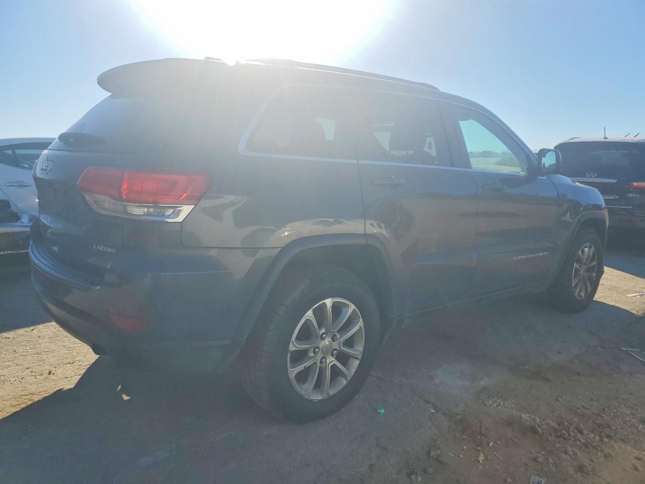 2015 JEEP GRAND CHEROKEE LAREDO photo 3