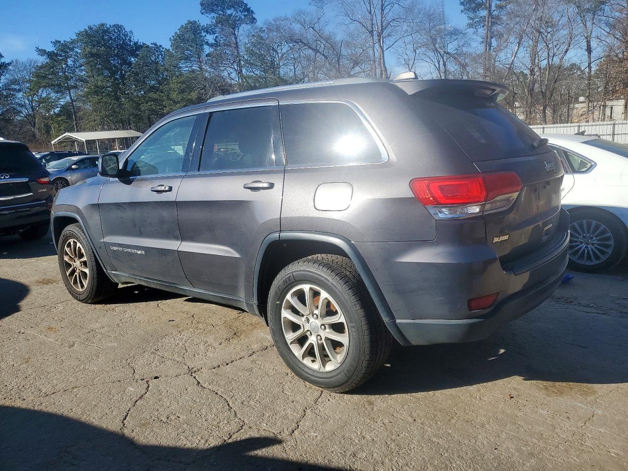 2015 JEEP GRAND CHEROKEE LAREDO photo 2