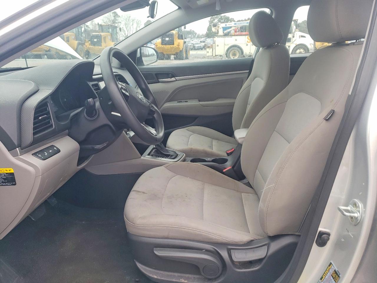 2019 HYUNDAI ELANTRA SEL photo 7