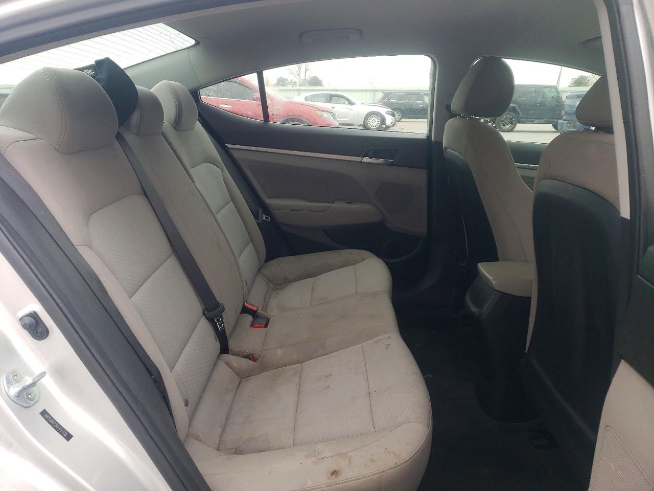 2019 HYUNDAI ELANTRA SEL photo 10