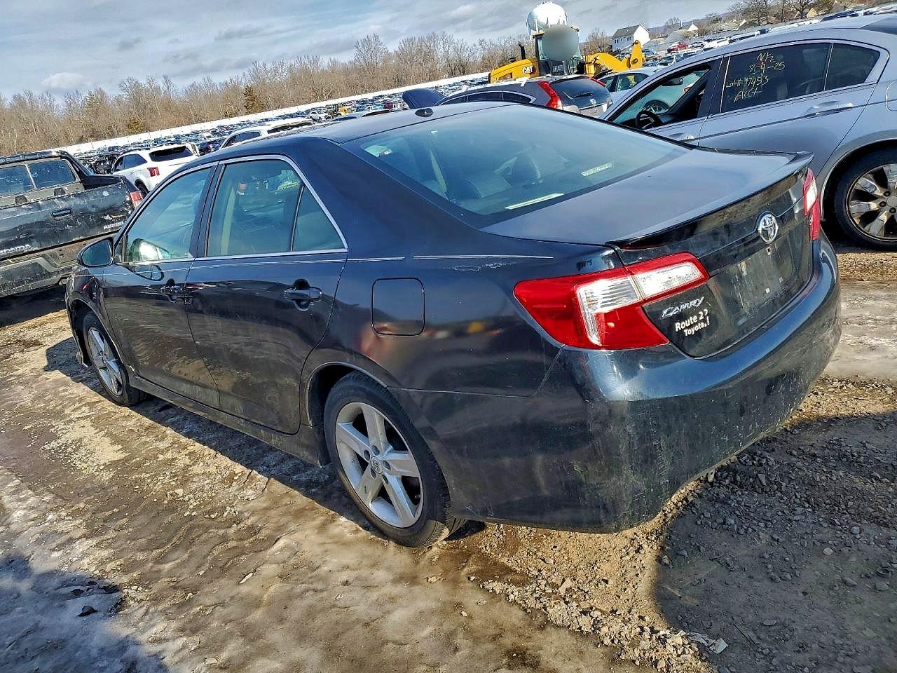 2013 TOYOTA CAMRY L photo 2