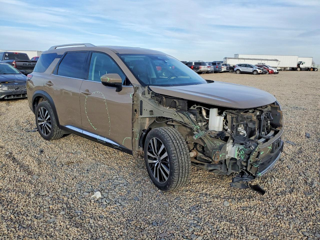 2023 NISSAN PATHFINDER PLATINUM photo 4