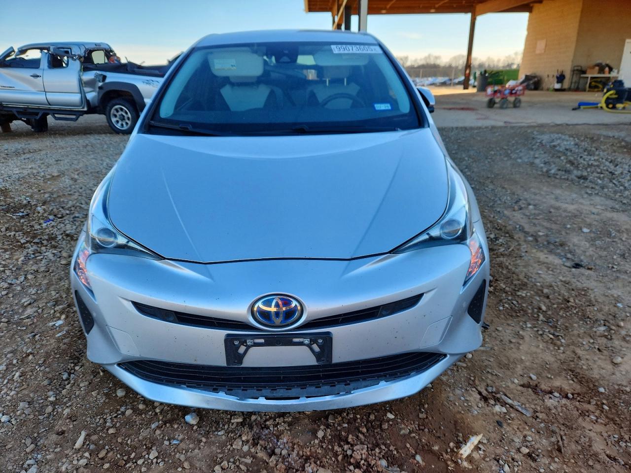 2018 TOYOTA PRIUS photo 5