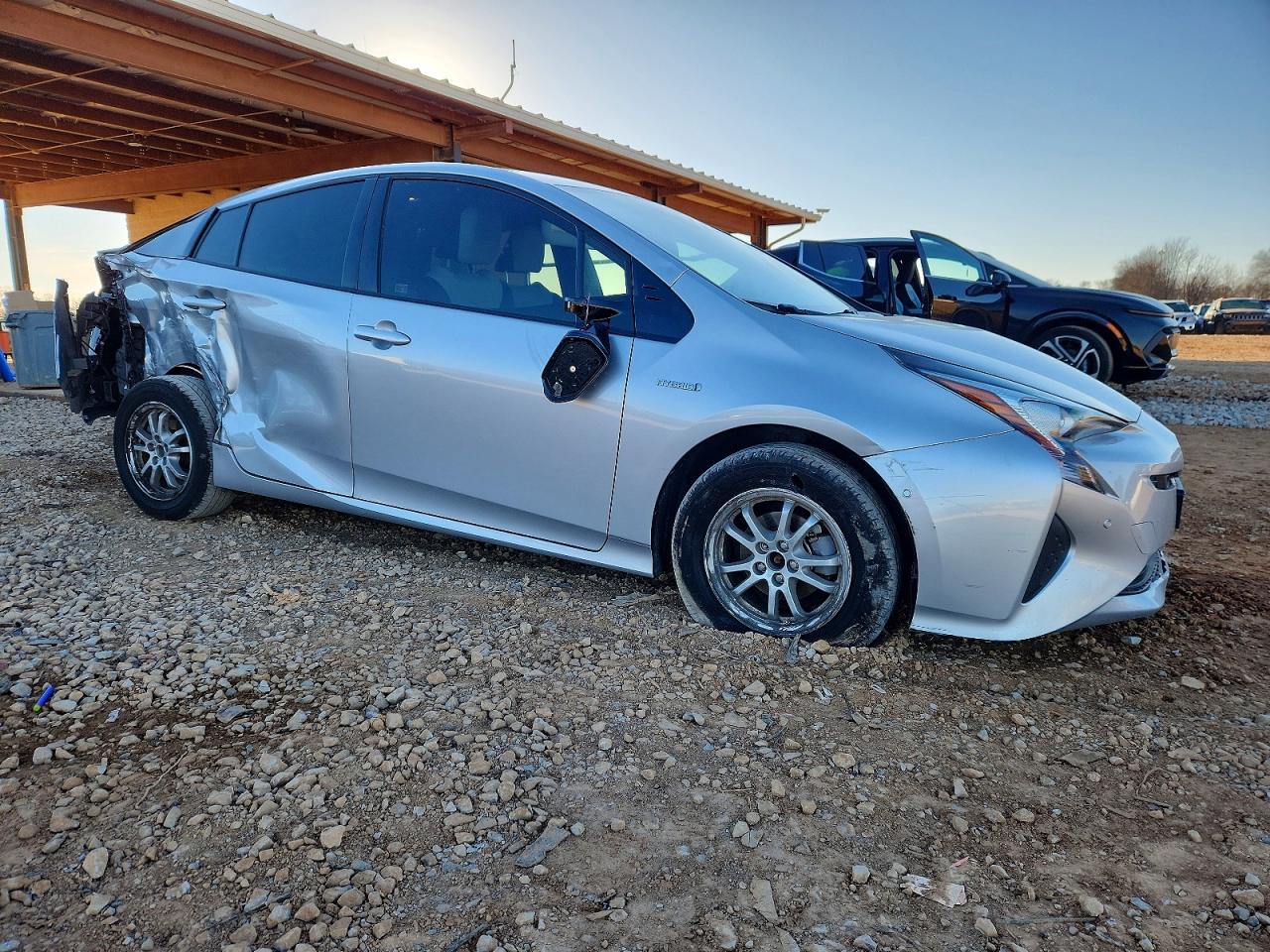 2018 TOYOTA PRIUS photo 4
