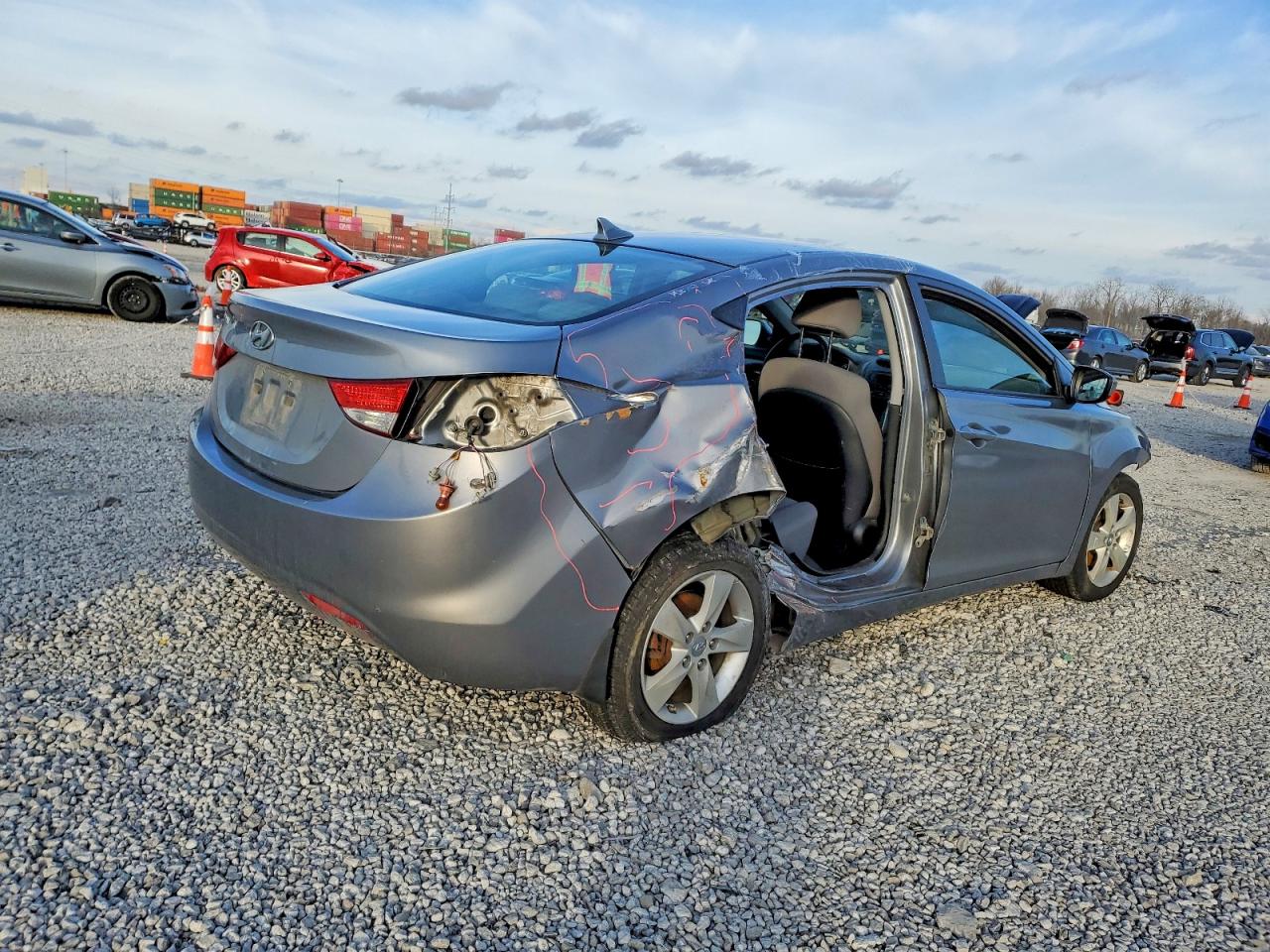 2013 HYUNDAI ELANTRA GLS photo 3