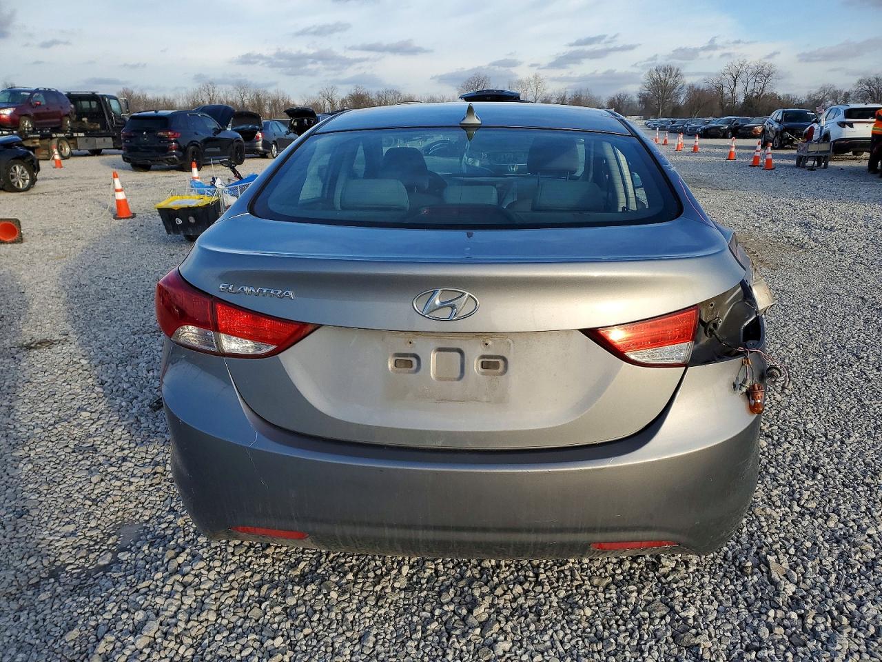 2013 HYUNDAI ELANTRA GLS photo 6