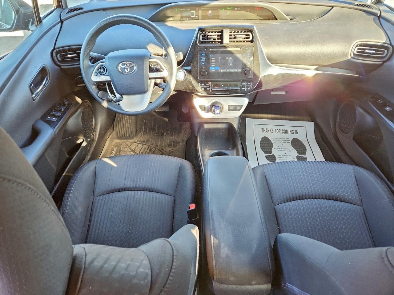 2017 TOYOTA PRIUS photo 15