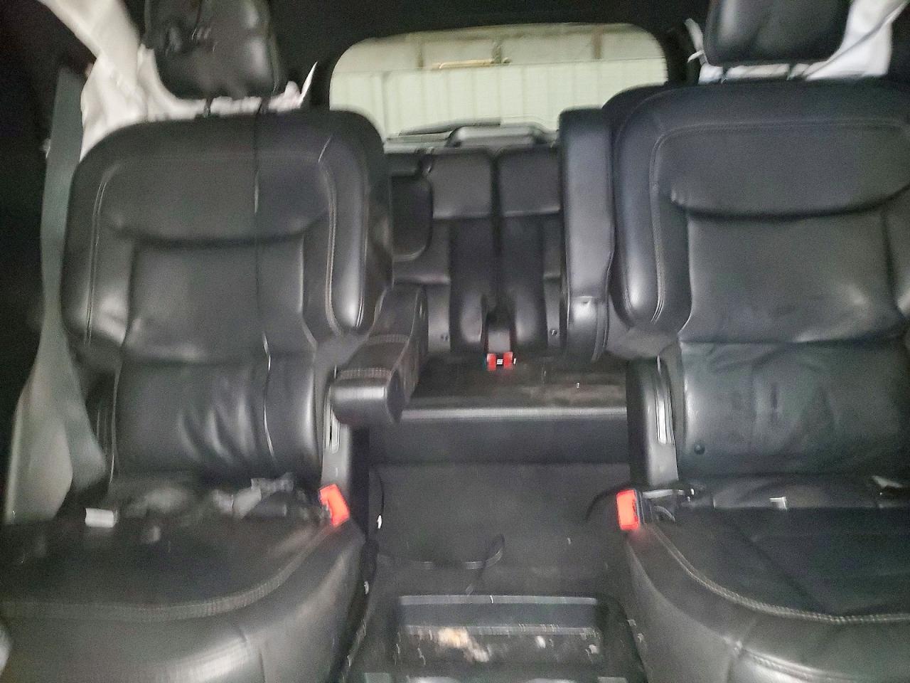 2020 FORD EXPLORER XLT photo 10