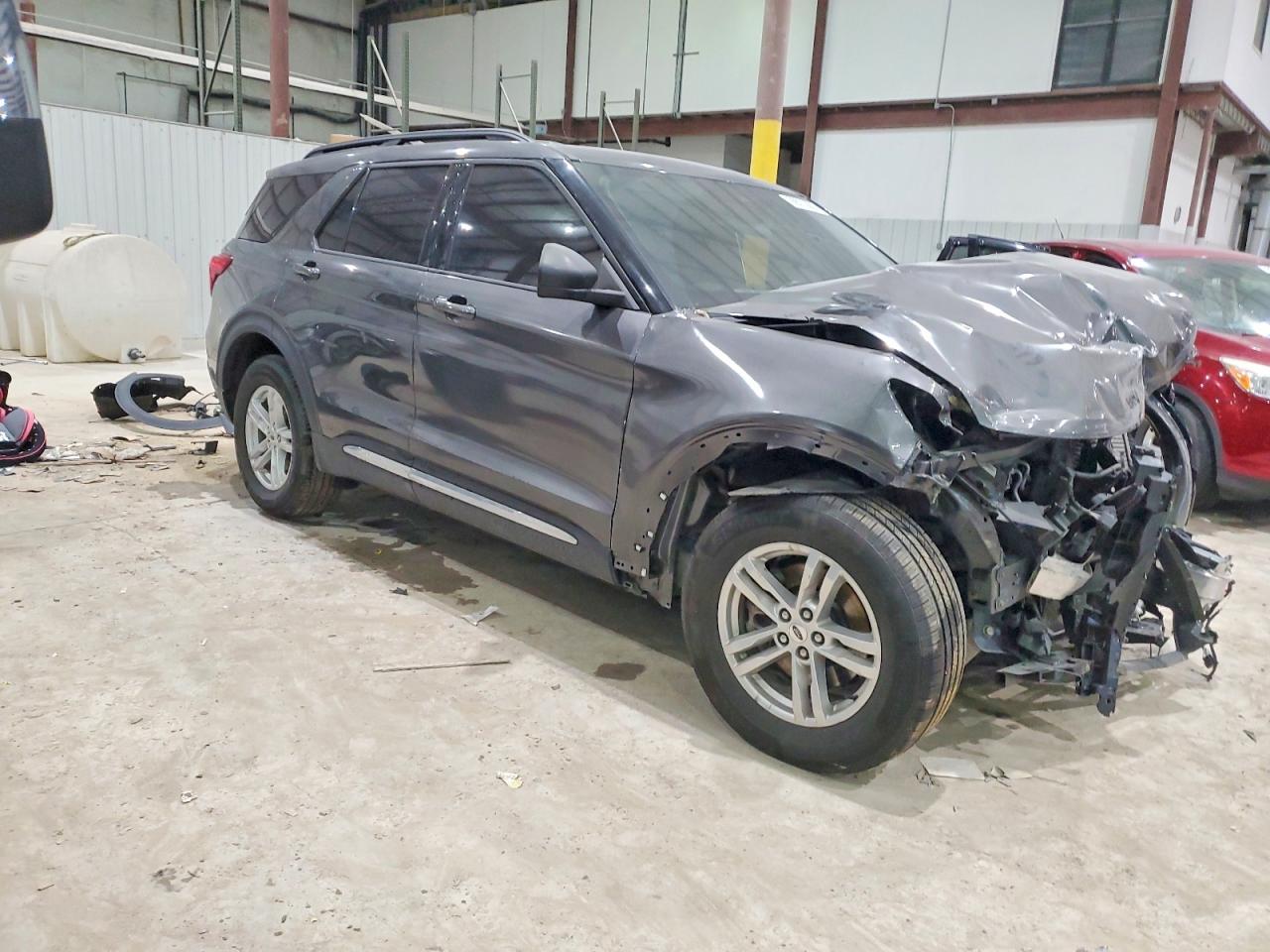 2020 FORD EXPLORER XLT photo 4