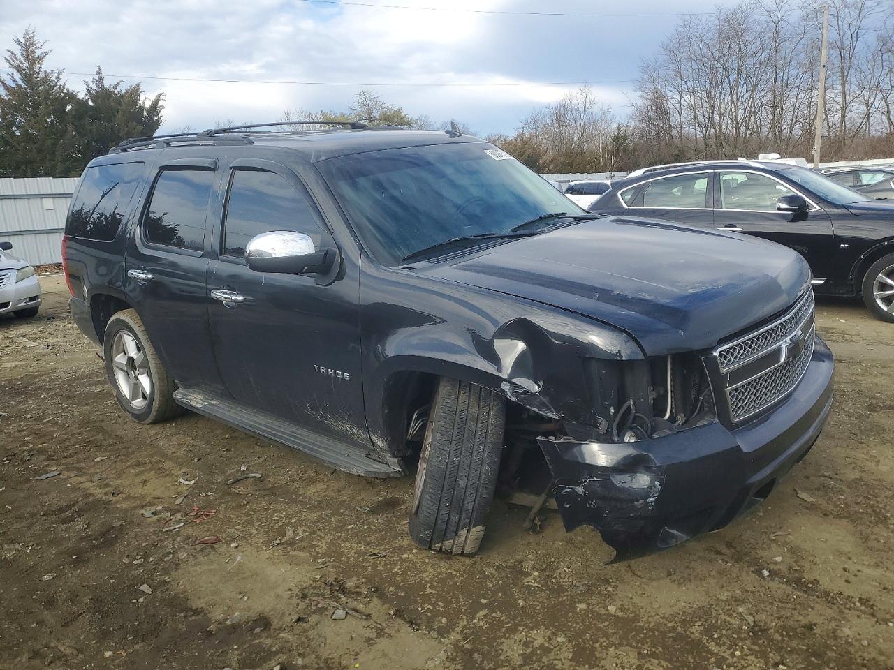 2011 CHEVROLET TAHOE C1500 LT photo 4