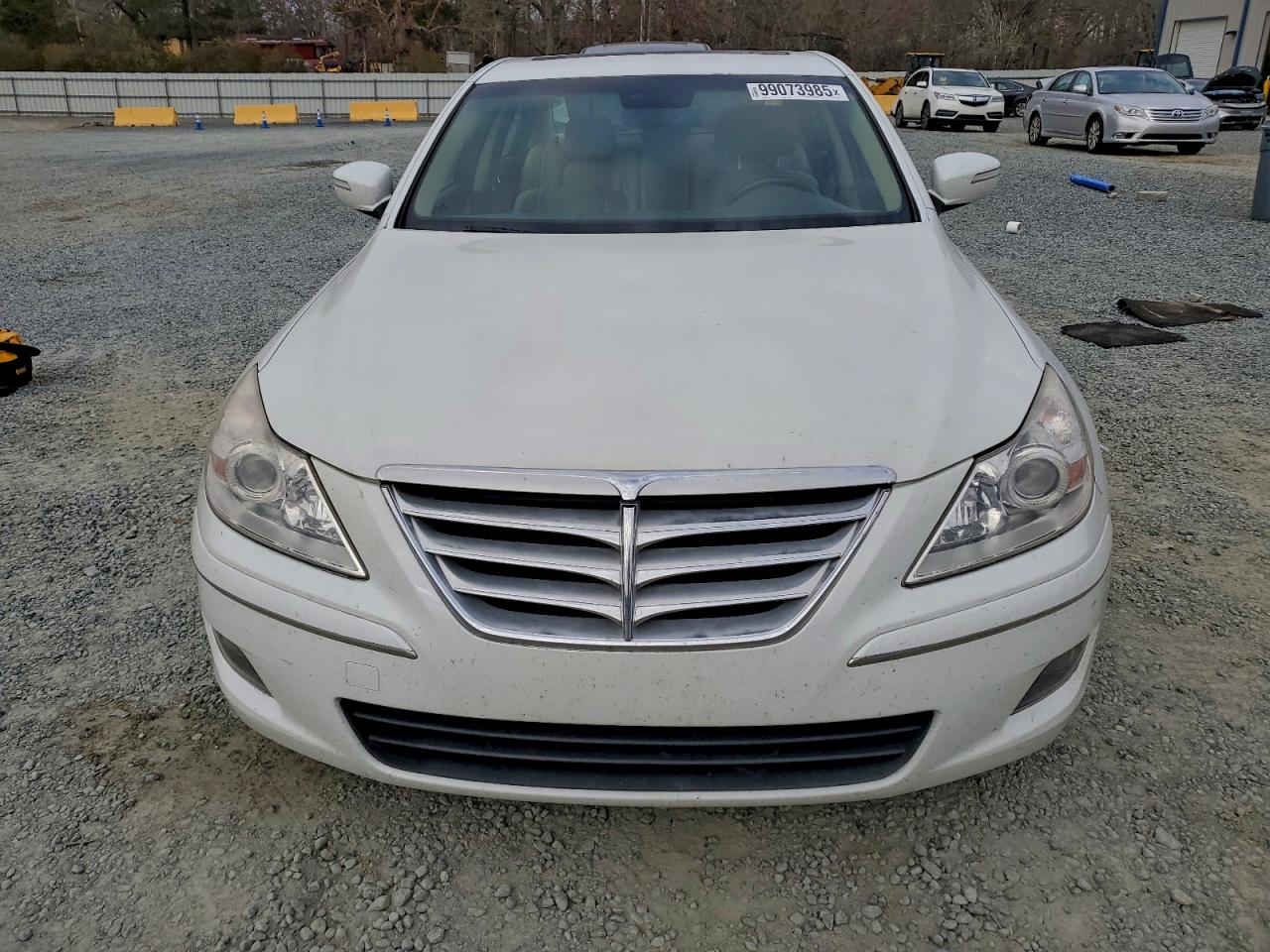 2011 HYUNDAI GENESIS 3.8L photo 5