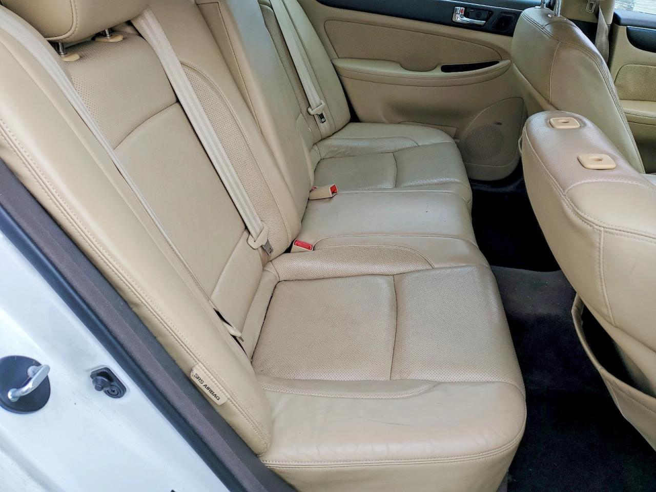 2011 HYUNDAI GENESIS 3.8L photo 10