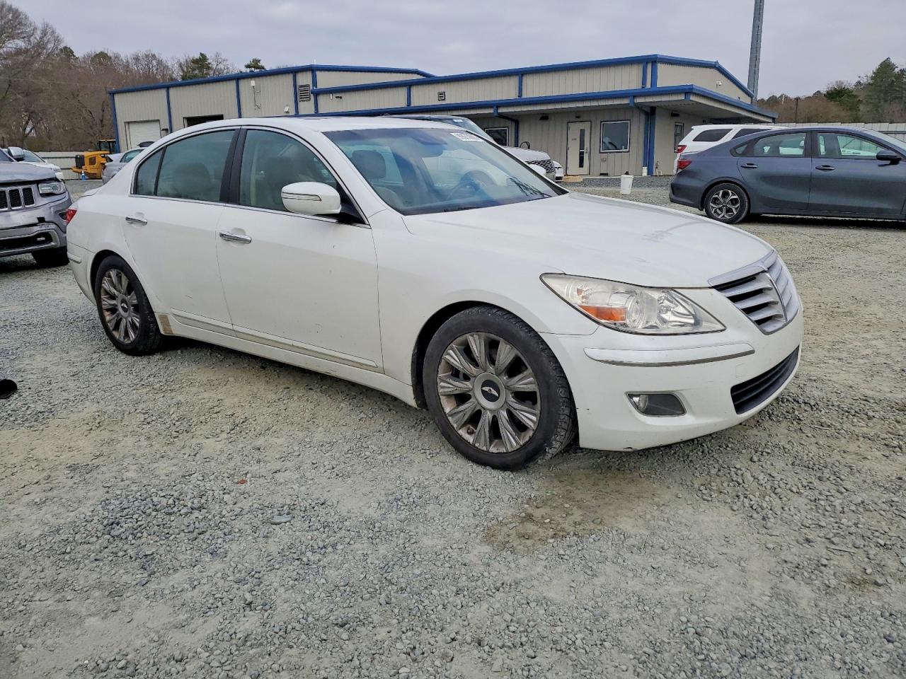 2011 HYUNDAI GENESIS 3.8L photo 4