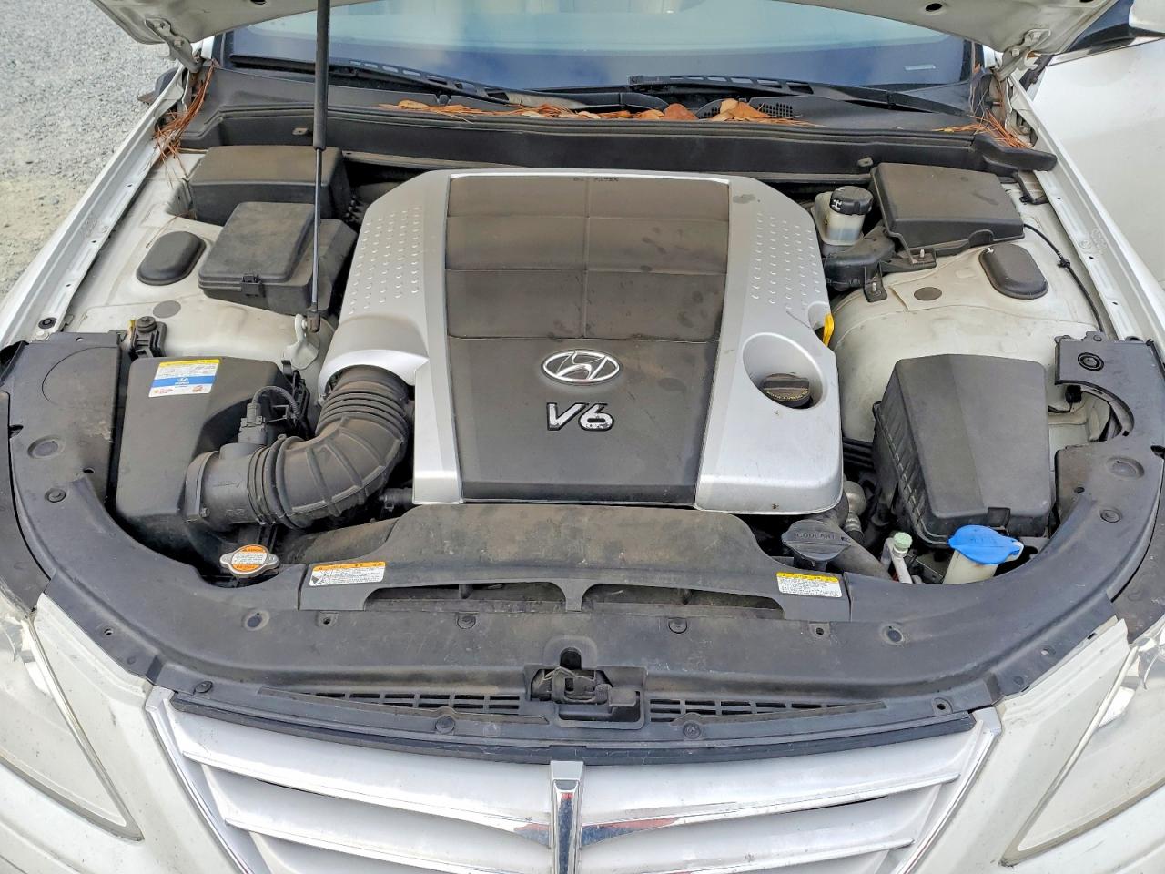 2011 HYUNDAI GENESIS 3.8L photo 11