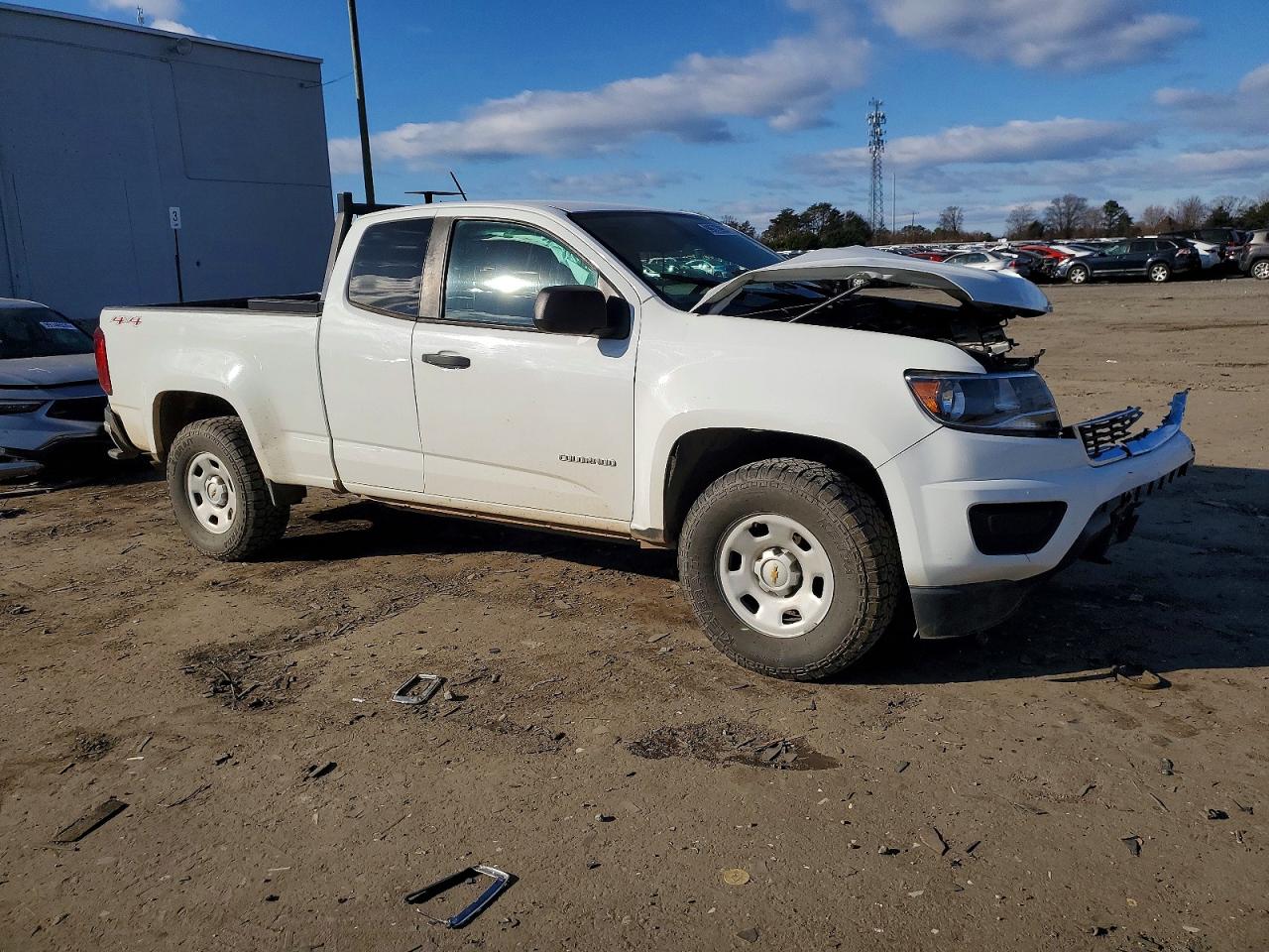 2019 CHEVROLET COLORADO photo 4