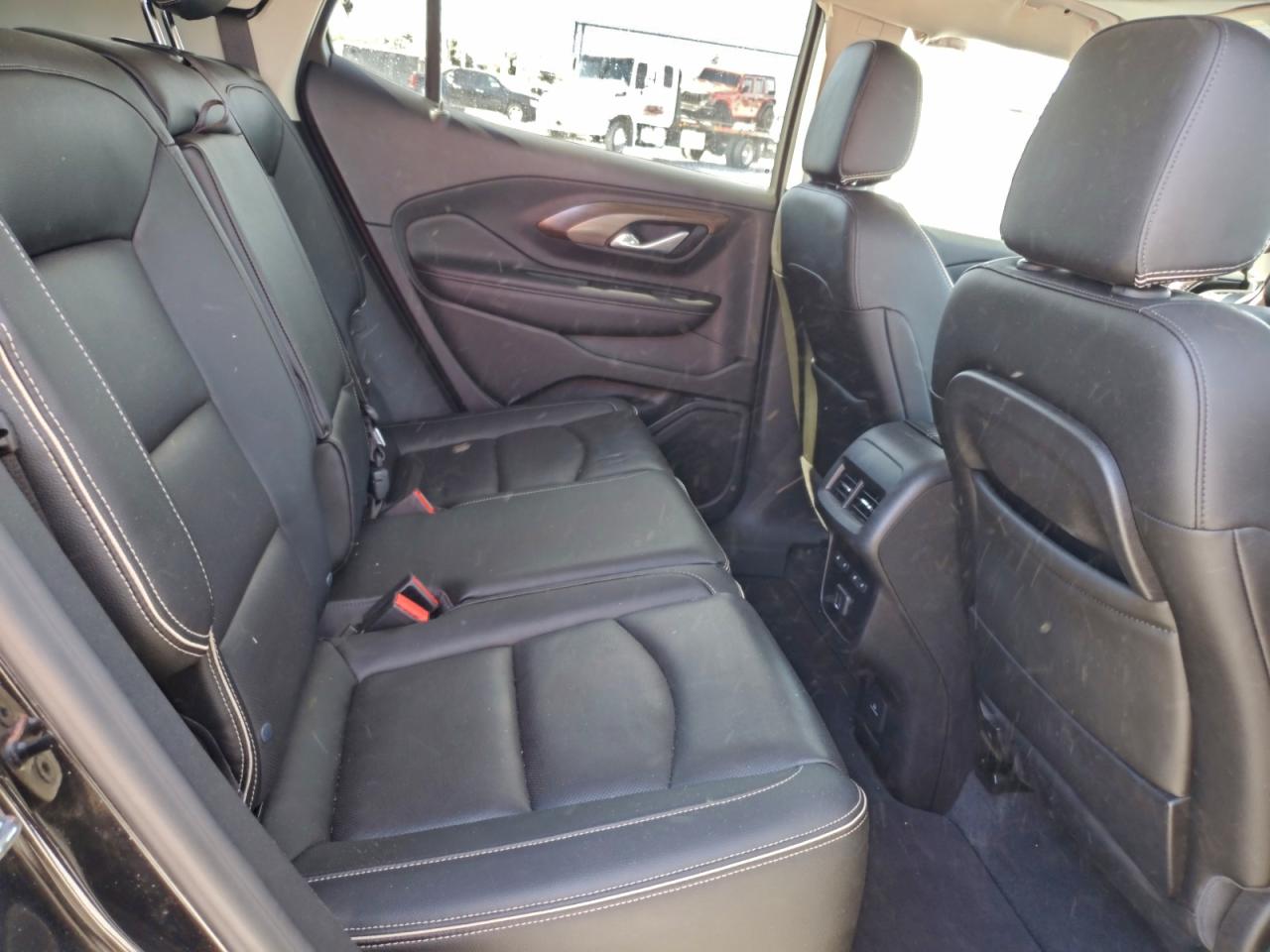 2018 GMC TERRAIN DENALI photo 11