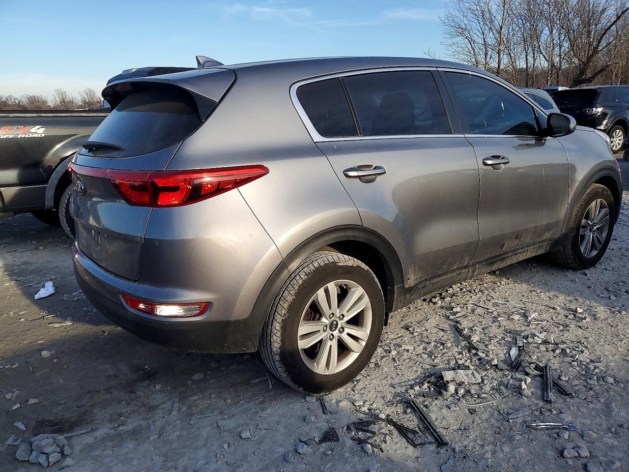 2017 KIA SPORTAGE LX photo 5