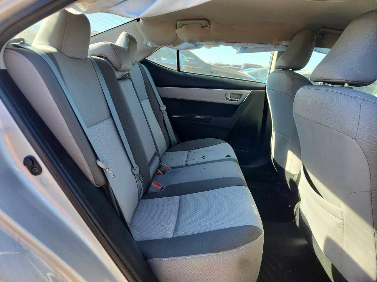 2017 TOYOTA COROLLA L photo 10