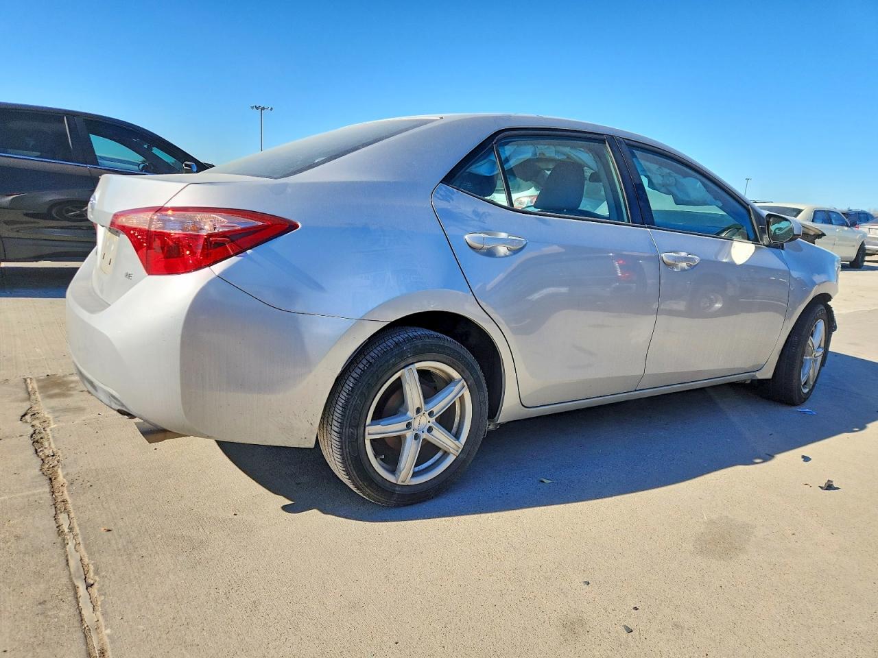 2017 TOYOTA COROLLA L photo 3